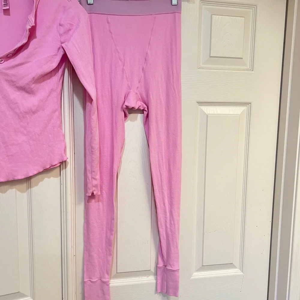 SKIMS Pink Cozy Pajama Set Intimates Sleepwear - Two Piece Set -‎ small Kim K - Picture 4 of 11